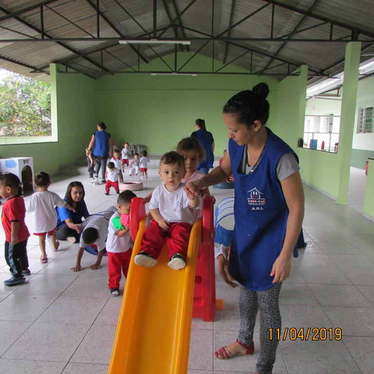 Read more about the article Brincar… Momentos de diversão e muita aprendizagem!